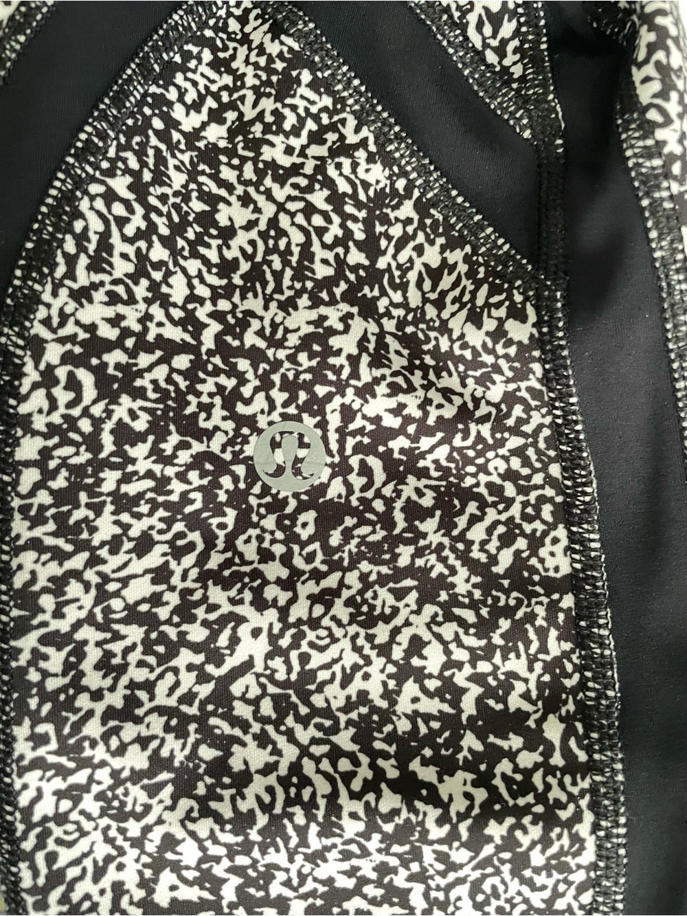lululemon athletica Black & White Speckle Panel Leggings - Picture 2 of 6